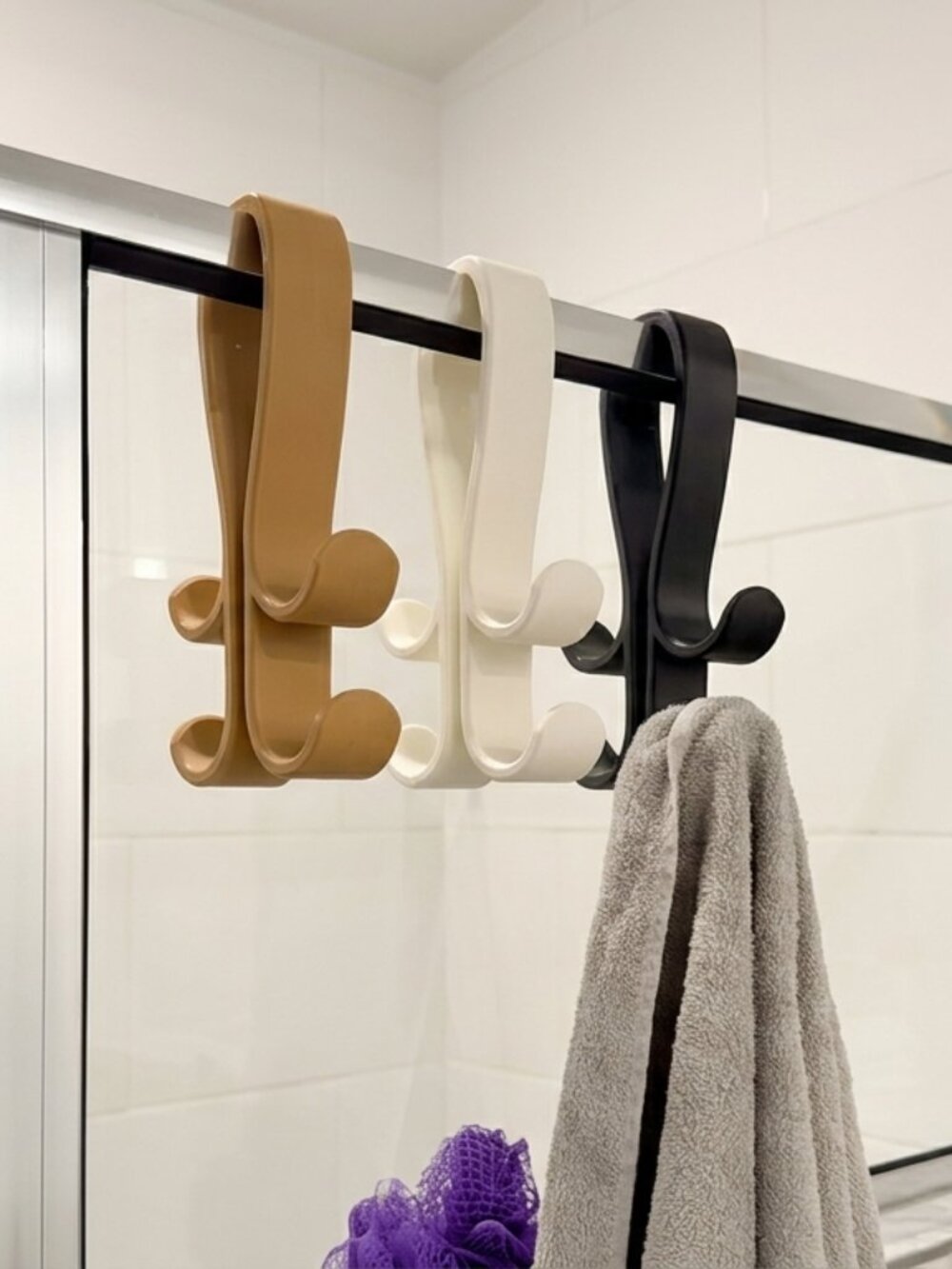 4-Hook Over Glass Shower Door Towel Holder (Fits 1" Frame)